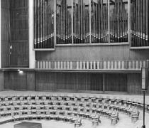 Foto: Horst Sturm (Bundesarchiv) Großer Sendesaal im Funkhaus Nalepastraße, Aufnahme von 1956